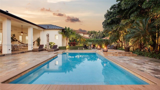 4 of 45 - 8050 Sw 175th St, Palmetto Bay, FL