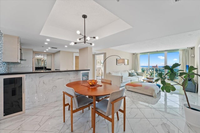 1 of 34 - 650 West Ave 1804, Miami Beach, FL
