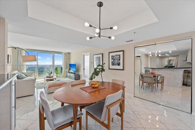 2 of 34 - 650 West Ave 1804, Miami Beach, FL