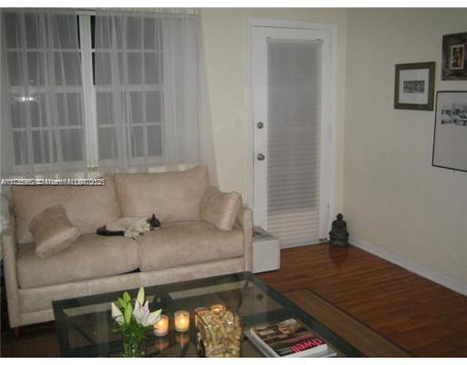 2 of 20 - 1551 Michigan Ave 10, Miami Beach, FL