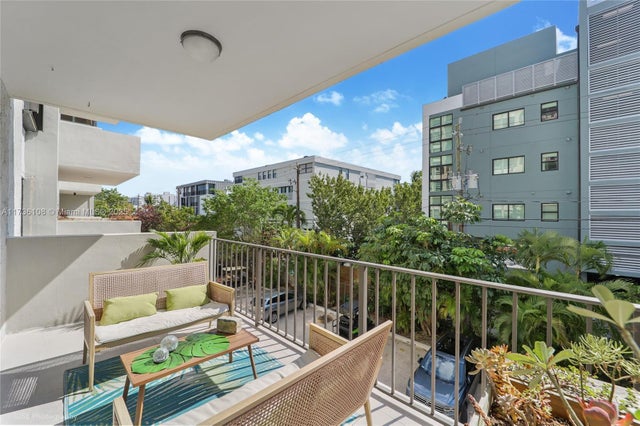 1 of 18 - 575 Crandon Blvd 306, Key Biscayne, FL