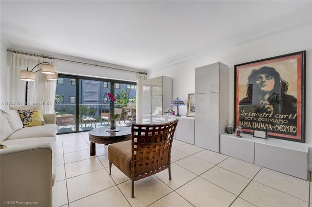4 of 18 - 575 Crandon Blvd 306, Key Biscayne, FL