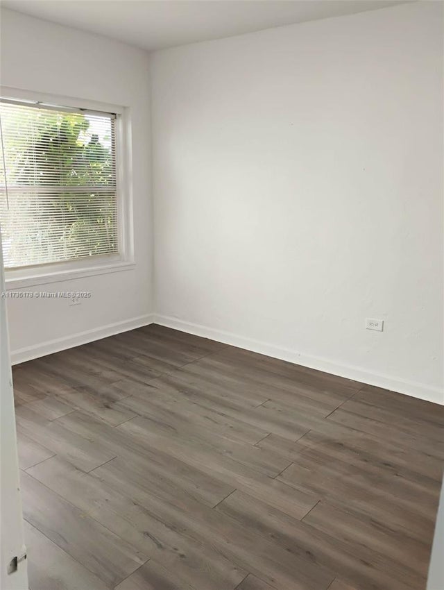 4 of 14 - 1555 Pennsylvania Ave 202, Miami Beach, FL