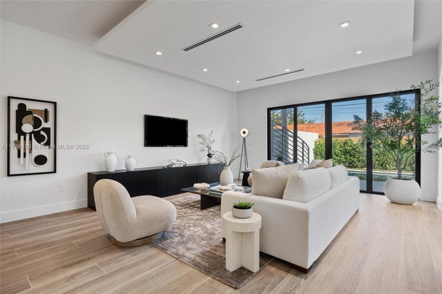 2 of 21 - 1247 Sw 13 Ave, Miami, FL