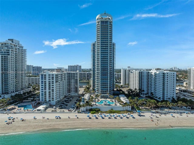 4 of 53 - 3101 S Ocean Dr 2703, Hollywood, FL