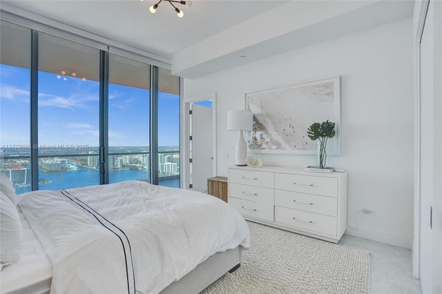 4 of 76 - 18501 Collins Ave 4304, Sunny Isles Beach, FL