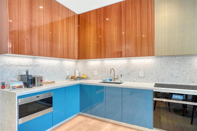 5 of 18 - 2655 S Bayshore Dr 1805, Miami, FL