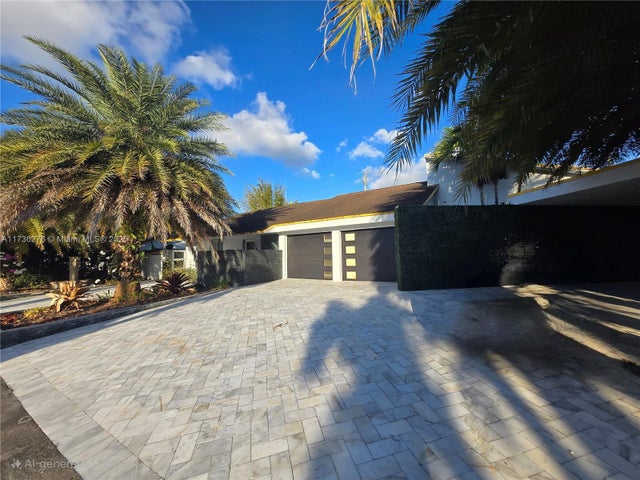 4 of 58 - 6321 Sw 106th Ave, Miami, FL