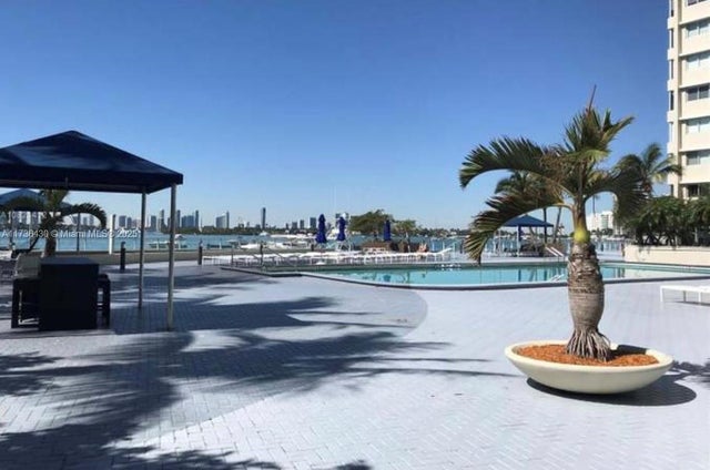 1 of 22 - 1200 West Ave 924, Miami Beach, FL