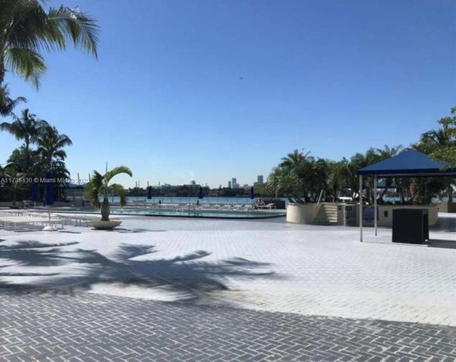 2 of 22 - 1200 West Ave 924, Miami Beach, FL