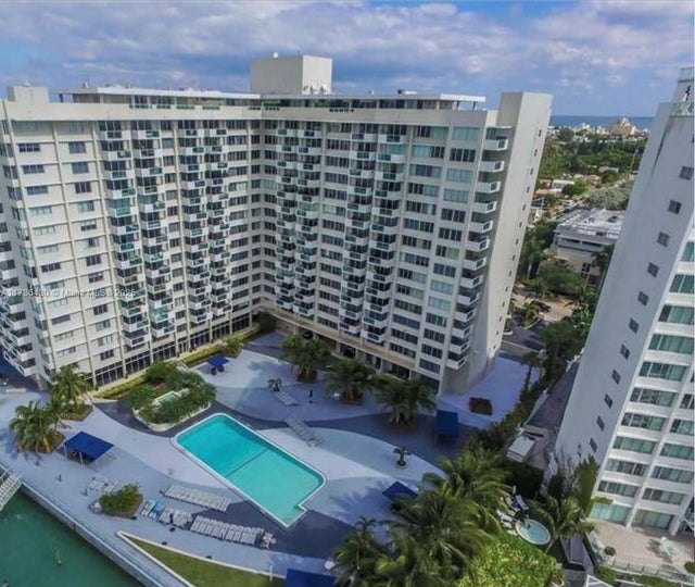 4 of 22 - 1200 West Ave 924, Miami Beach, FL