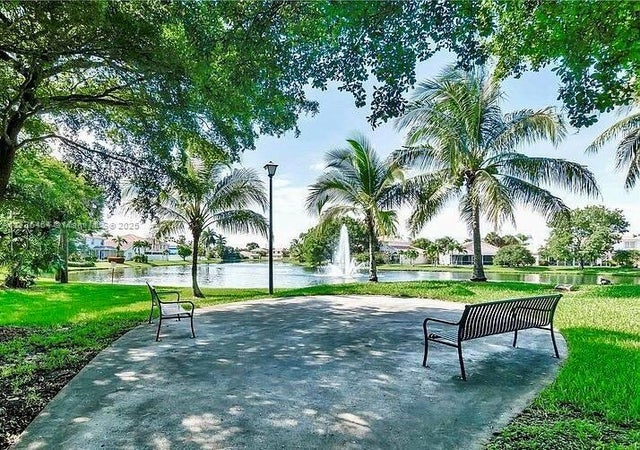 4 of 37 - 38 Gables Blvd, Weston, FL