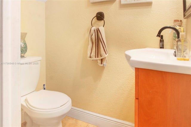 3 of 4 - N/A, Cutler Bay, FL