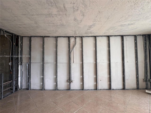 4 of 19 - 492 Nw 165th St Rd C-309, Miami, FL