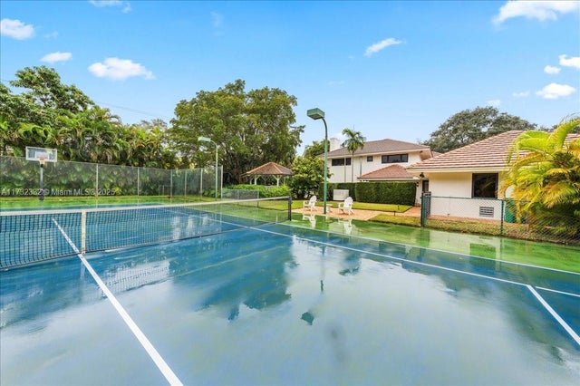 3 of 37 - 5922 Sw 105th St, Pinecrest, FL
