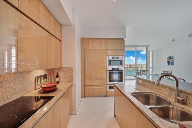 3 of 45 - 50 S Pointe Dr 1704, Miami Beach, FL