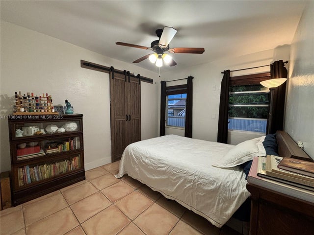 4 of 50 - 121 W 42nd St, Hialeah, FL