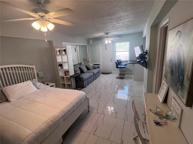 2 of 18 - 321 Wilson St A203, Hollywood, FL