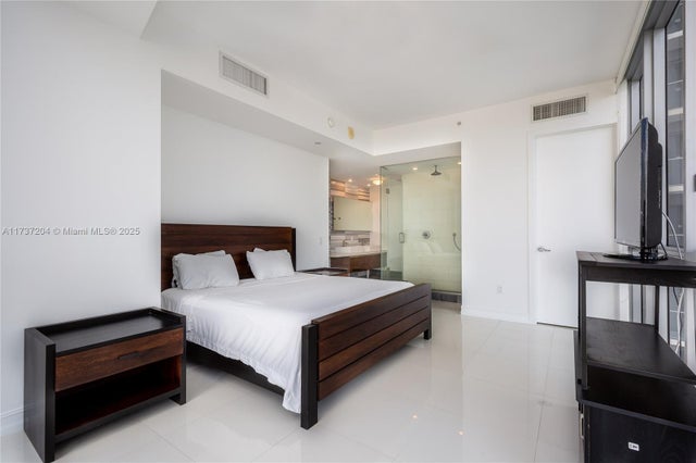 2 of 28 - 1100 Biscayne Blvd 1906, Miami, FL
