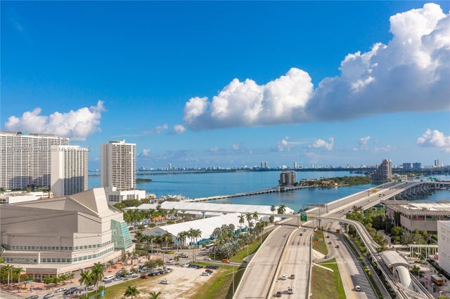 5 of 28 - 1100 Biscayne Blvd 1906, Miami, FL
