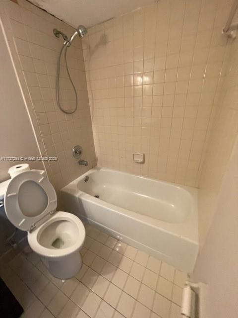 3 of 12 - 20810 Ne 8th Ct 104-18, Miami, FL