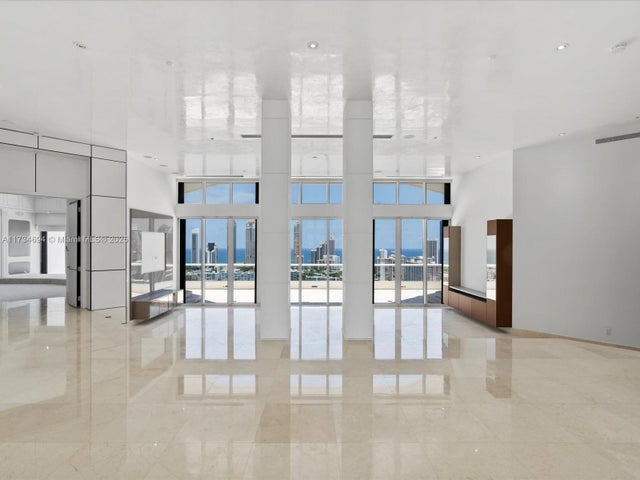 1 of 14 - 2600 Island Blvd Ph-3, Aventura, FL