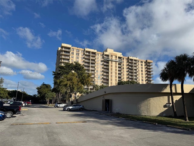 5 of 18 - 1470 Ne 123rd St A708, North Miami, FL