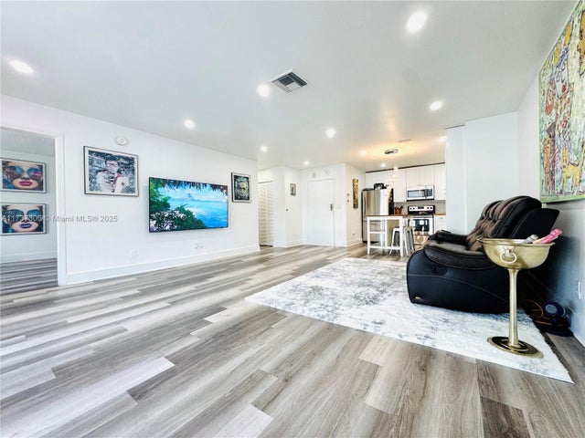 1 of 37 - 13499 Biscayne Blvd Ph1705, North Miami, FL