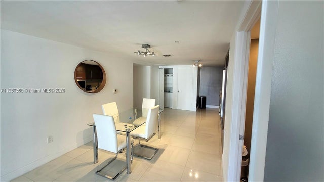 5 of 8 - 485 Brickell Ave 2311, Miami, FL