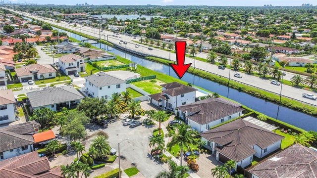 4 of 58 - 10290 Sw 7th Ter, Sweetwater, FL
