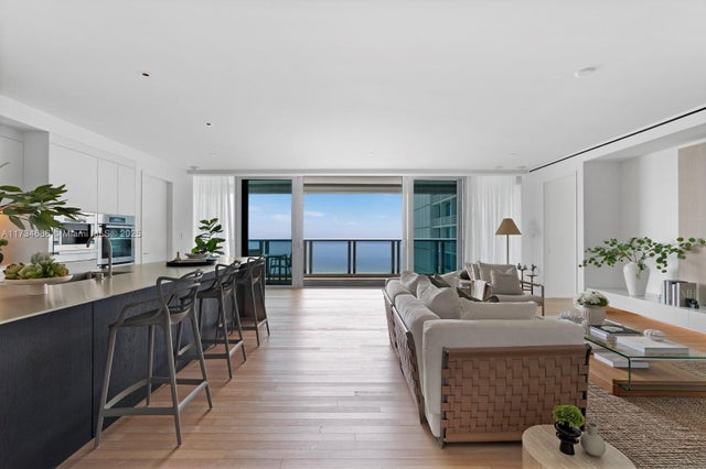 3 of 24 - 2901 Collins Ave 1001, Miami Beach, FL