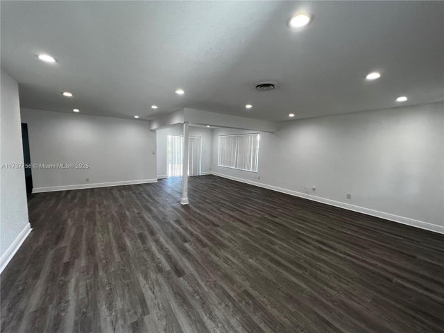 2 of 6 - 707 N 11th Ave, Hollywood, FL
