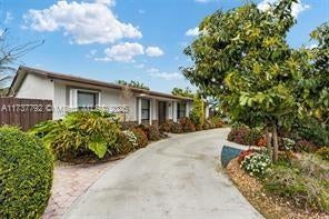 2 of 3 - 1765 Sw 3rd Ct, Homestead, FL