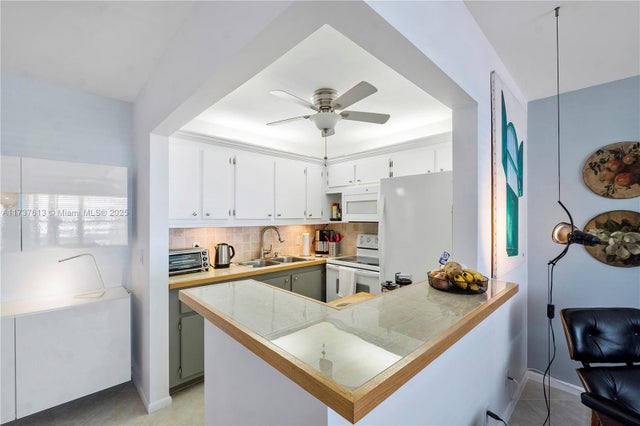 4 of 39 - 143 Oakridge J 143, Deerfield Beach, FL
