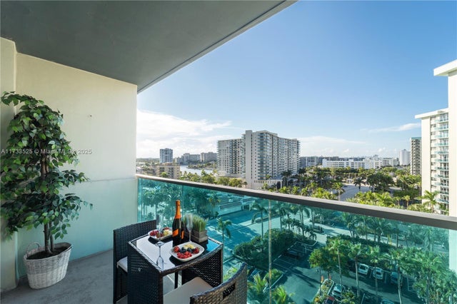 5 of 37 - 4001 S Ocean Dr 10g, Hollywood, FL