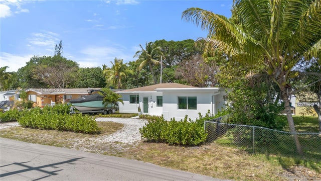 1 of 29 - 1410 S 22nd Ave, Hollywood, FL