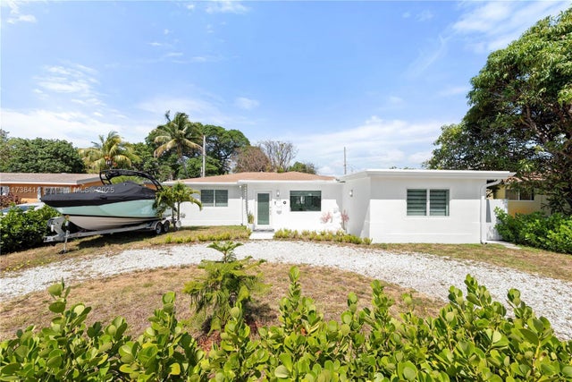 2 of 29 - 1410 S 22nd Ave, Hollywood, FL