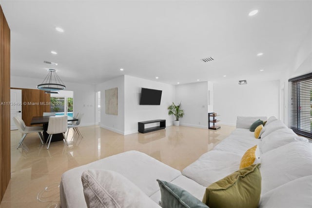 4 of 51 - 1144 Adams St, Hollywood, FL