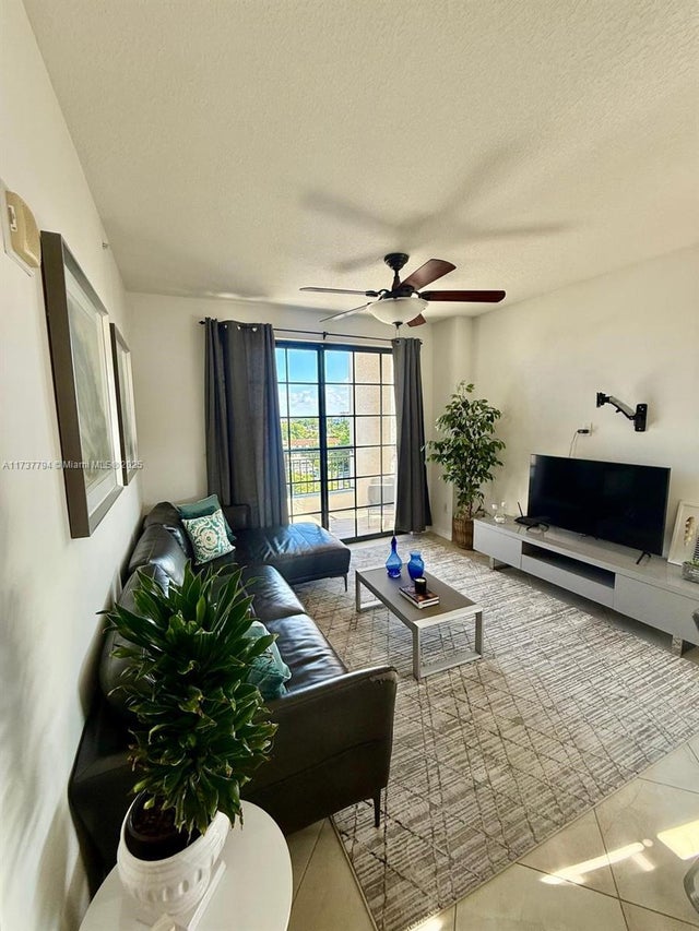 1 of 42 - 233 S Federal Hwy 725, Boca Raton, FL