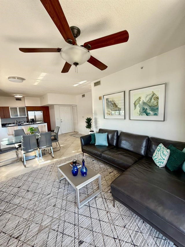 2 of 42 - 233 S Federal Hwy 725, Boca Raton, FL