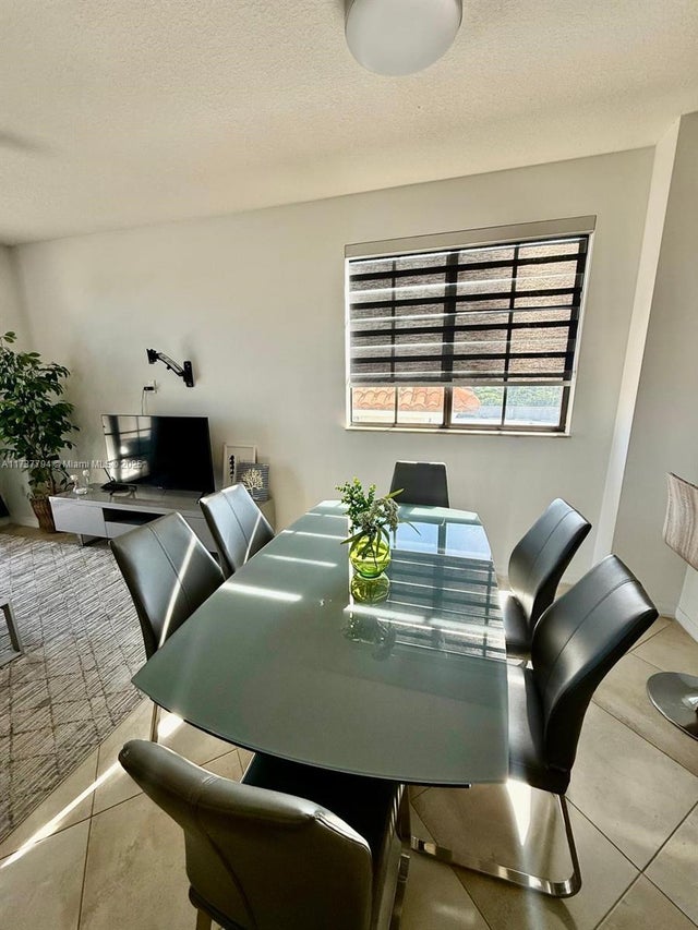 4 of 42 - 233 S Federal Hwy 725, Boca Raton, FL
