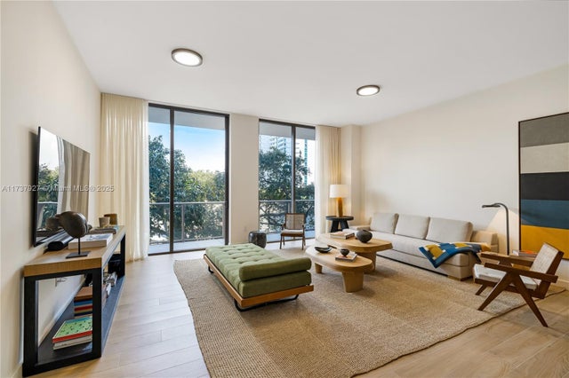 2 of 27 - 2678 Tigertail Ave 302, Coconut Grove, FL