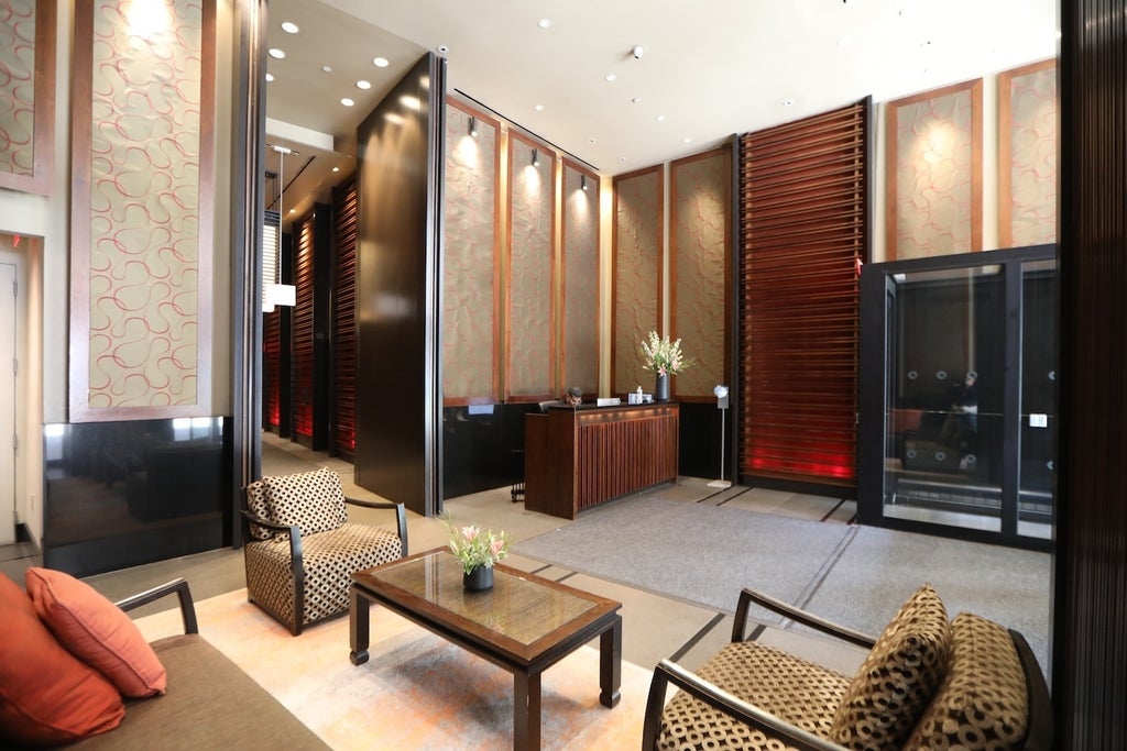 8 of 23 - 40 Broad St. 15e, New York City, NY