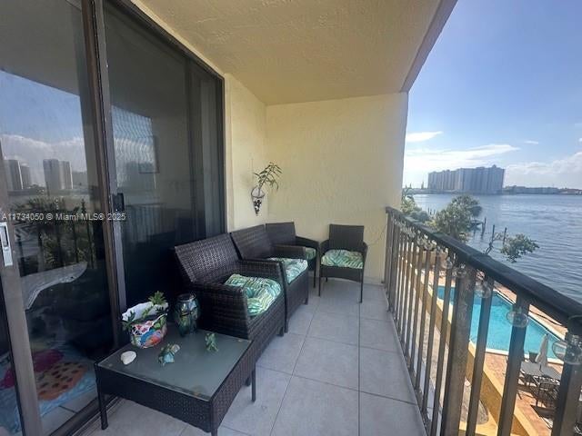 4 of 27 - 17878 N Bay Rd 307, Sunny Isles Beach, FL