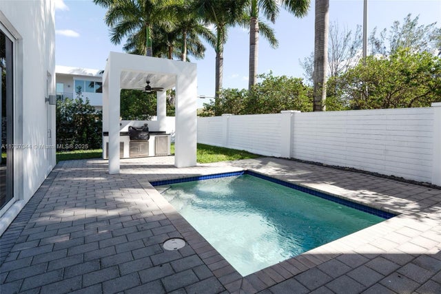 5 of 36 - 10220 Nw 74th Ter, Doral, FL