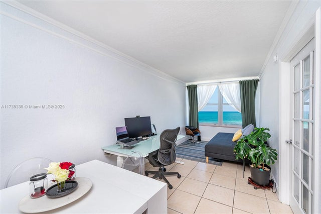3 of 27 - 2899 Collins Ave 833, Miami Beach, FL
