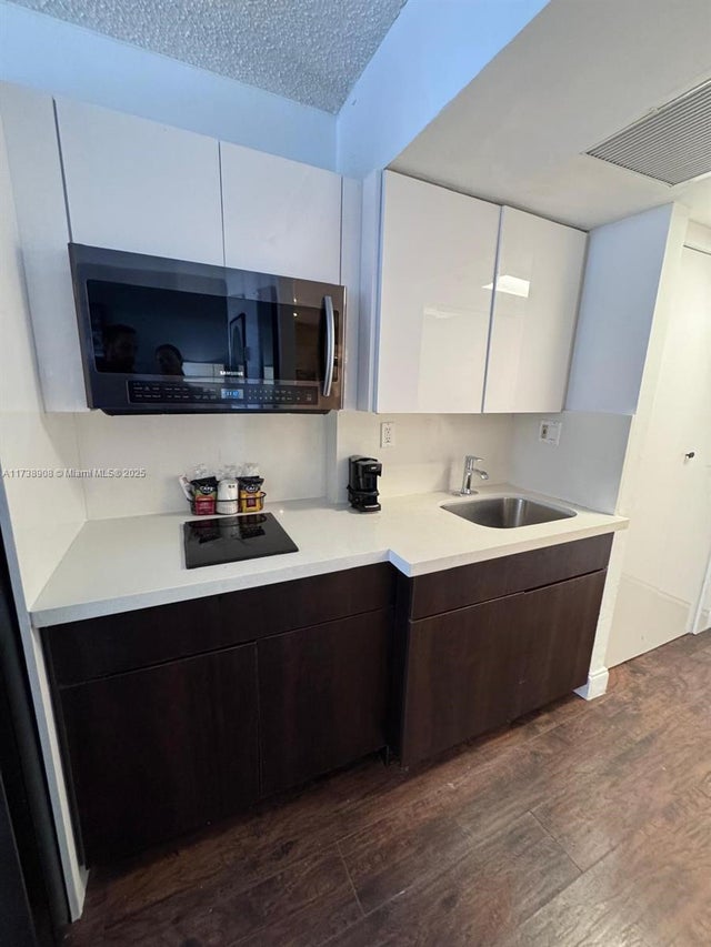 3 of 13 - 19201 Collins Ave 704, Sunny Isles Beach, FL