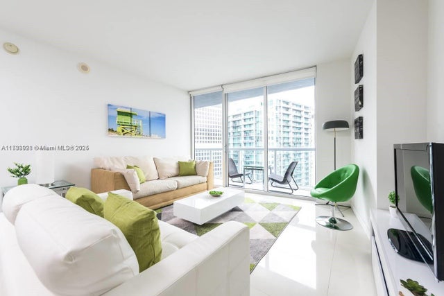 2 of 13 - 485 Brickell Ave 3407, Miami, FL