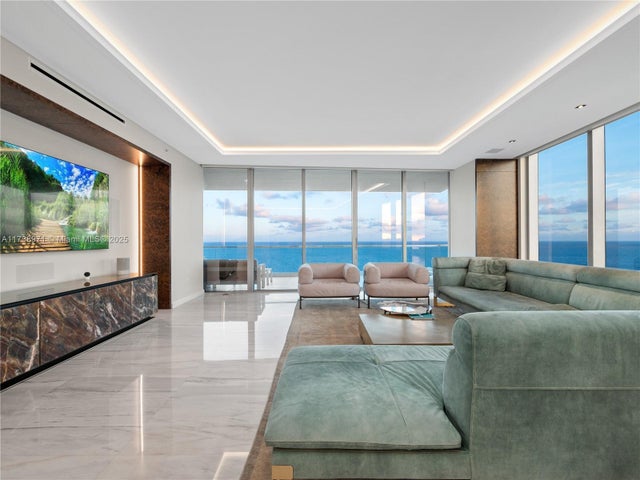 3 of 13 - 18501 Collins Ave 2704, Sunny Isles Beach, FL