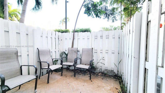 4 of 36 - 369 Poinciana Dr 1115, Sunny Isles Beach, FL